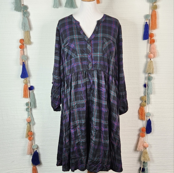 Torrid Challis Plaid Dress - Picture 2 of 7